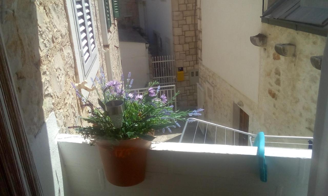 Apartment Nada Povlja  Kültér fotó